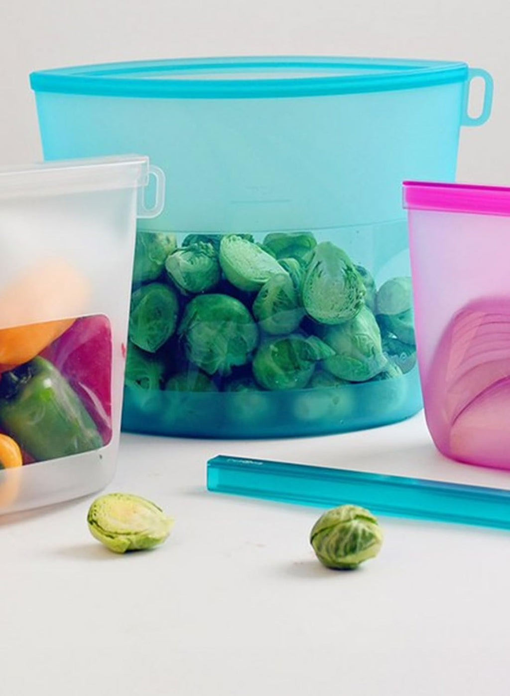 Reusable Silicone Food Storage Bags (Set of 4), Dishwasher Oven Microwave Freezer Safe, Eco-Friendly 100% Platinum, Leakproof Sous Vide Bags, Premium Lunch Containers, 2 Snack 2 Sandwich, Mixed